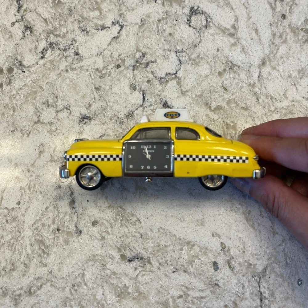 Fossil Limited‎ Edition Taxi Cab clock
